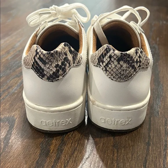 Geox Women's White Casual Sneakers - Picture 3 of 3